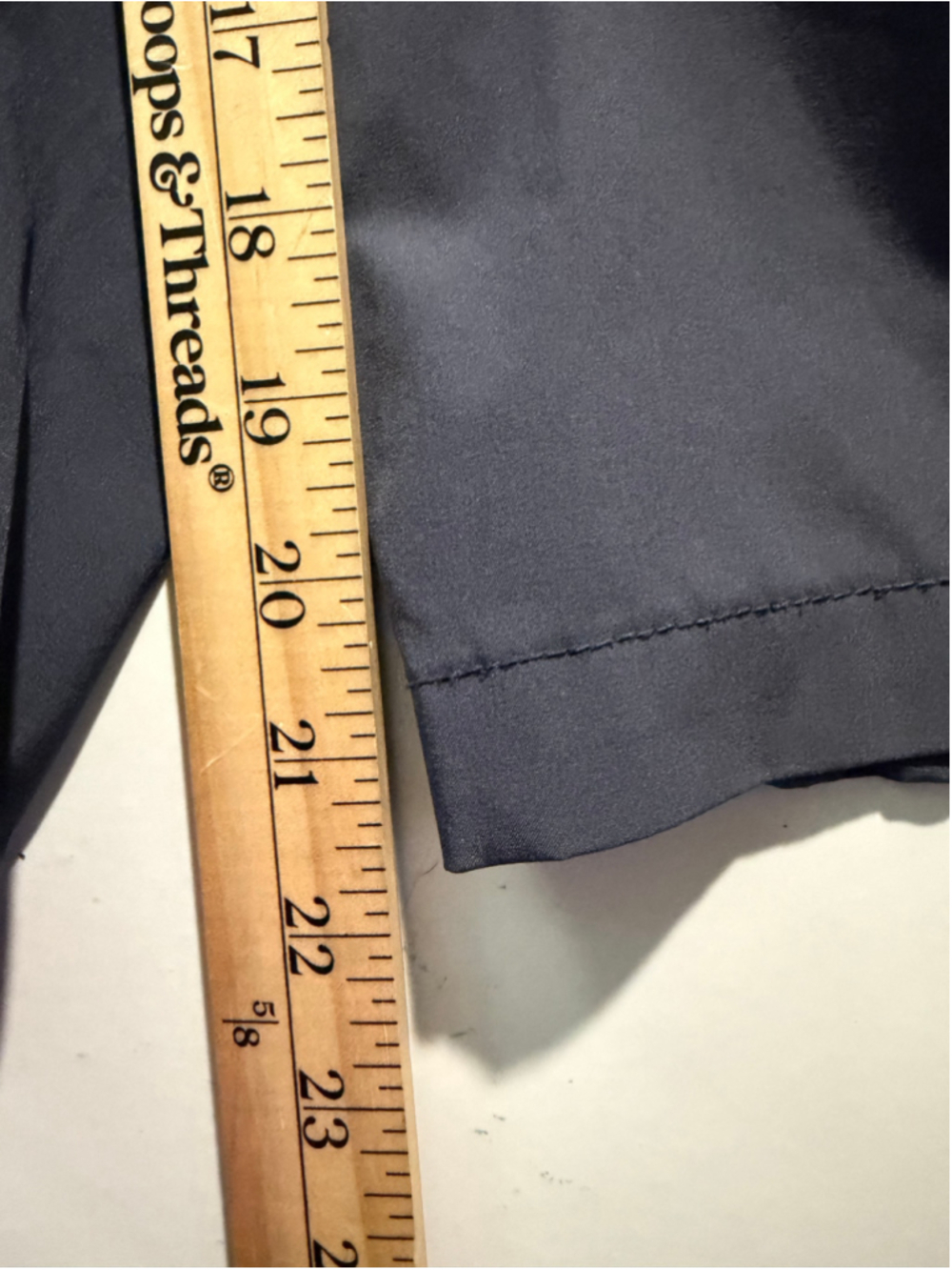 Men's Greg Norman Flat Front Shorts Waist 38 Navy
273 - Picture 3 of 8